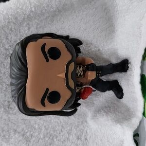 FUNKO POP! WWE ROMAN REIGNS VINYL FIGURE